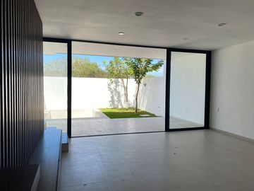 Conjunto de casas en venta en Temozon Norte , salida directa a carretera Mérida Progreso
