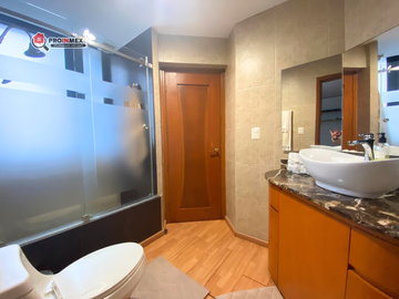 DEPARTAMENTO EXCLUSIVO EN VENTA CON SALIDA A PLAYA ZONA DORADA BOCA DEL RIO