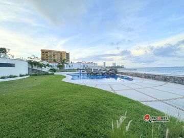 DEPARTAMENTO EXCLUSIVO EN VENTA CON SALIDA A PLAYA ZONA DORADA BOCA DEL RIO