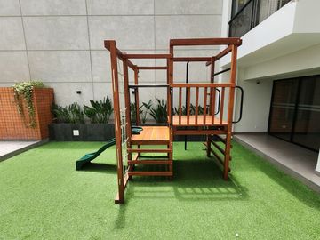 VENDO DEPARTAMENTO DE ESTRENO SUPER BIEN UBICADO