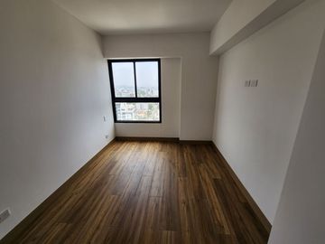 VENDO DEPARTAMENTO DE ESTRENO SUPER BIEN UBICADO