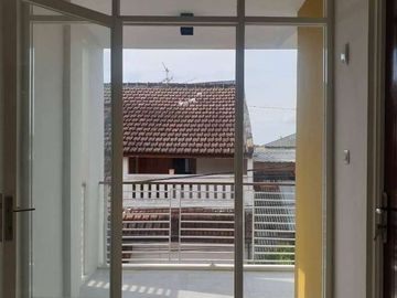 Rumah Kost Luas 140 Kamar 15 di UNISMA Dinoyo MT Haryono Malang