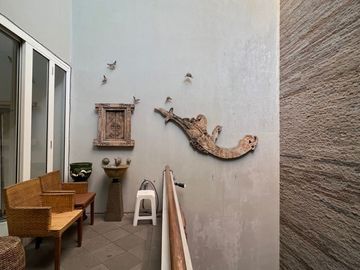 RUMAH DEPAN TAMAN at Jl KEDIRI / MENTENG, JAKPUS