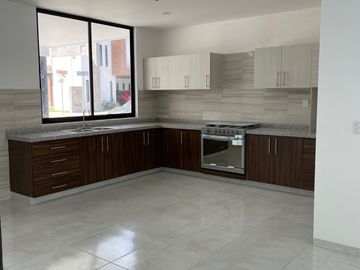 CASA EN CONDOMINIO ALBERIA