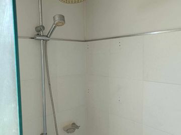 2 BR Serendra in BGC Taguig, condo for sale, with parking