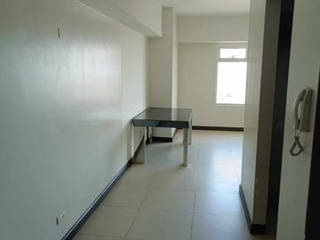 2 BR Serendra in BGC Taguig, condo for sale, with parking