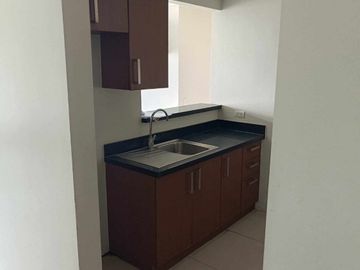 2 BR Serendra in BGC Taguig, condo for sale, with parking
