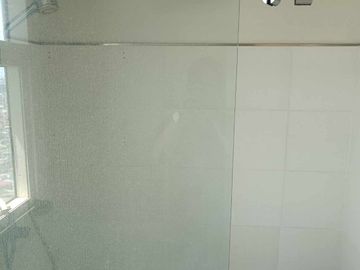 2 BR Serendra in BGC Taguig, condo for sale, with parking