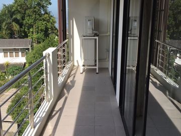 Condo for sale, Golden Coast Sriracha project, large room, sea view.