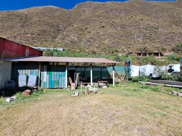 SE VENDE TERRENO DE 2063m2 EN SAYLLA - ANGOSTURA