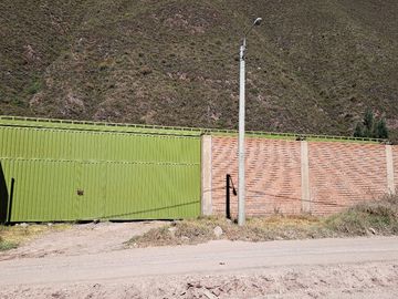 SE VENDE TERRENO DE 2063m2 EN SAYLLA - ANGOSTURA