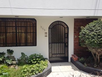GRAN OPORTUNIDAD DE VIVIR A UN PASO DE TODO!!.. EXCLUSIVA CASA EN URB. TUPAC AMARU - LA VICTORIA (mmartinez lima1)