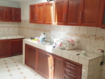 GRAN OPORTUNIDAD DE VIVIR A UN PASO DE TODO!!.. EXCLUSIVA CASA EN URB. TUPAC AMARU - LA VICTORIA (mmartinez lima1)