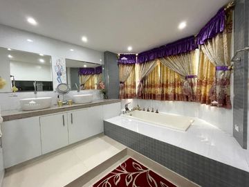 Four Bedroom 4BR House and Lot for Sale in Ridgewood Heights Cavite