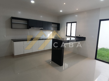 CASA EN VENTA a 2 minutos de Plaza Urban Center, Boca del Río,Ver.