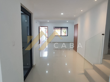 CASA EN VENTA a 2 minutos de Plaza Urban Center, Boca del Río,Ver.