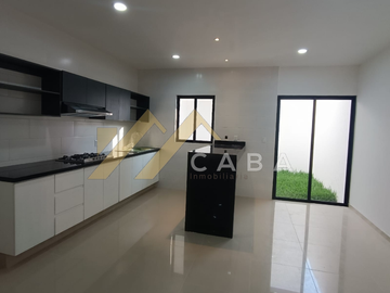 CASA EN VENTA a 2 minutos de Plaza Urban Center, Boca del Río,Ver.