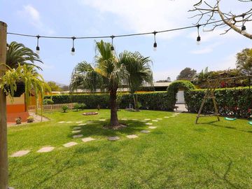Propiedad en Pachacamac: Nave Industrial con Área Agroindustrial y 3 Casas