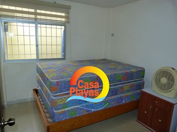 Villa de Venta en Playas Villamil, Ciudadela Cerrada Salida Al Mar, Via Data