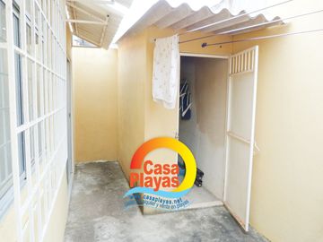Villa de Venta en Playas Villamil, Ciudadela Cerrada Salida Al Mar, Via Data