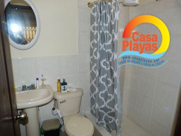 Villa de Venta en Playas Villamil, Ciudadela Cerrada Salida Al Mar, Via Data