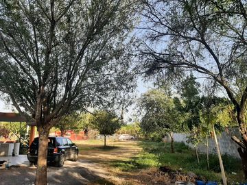 CASA QUINTA EN VENTA EN MONTEMORELOS, NL, ZONA LAS PUENTES, A ORILLA CARRETERA