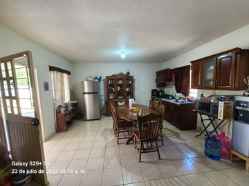 CASA QUINTA EN VENTA EN MONTEMORELOS, NL, ZONA LAS PUENTES, A ORILLA CARRETERA