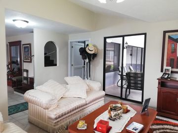URBANIZACIÓN CLUB LOS CHILLOS, CASA EN VENTA