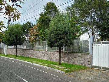 URBANIZACIÓN CLUB LOS CHILLOS, CASA EN VENTA