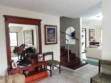 URBANIZACIÓN CLUB LOS CHILLOS, CASA EN VENTA