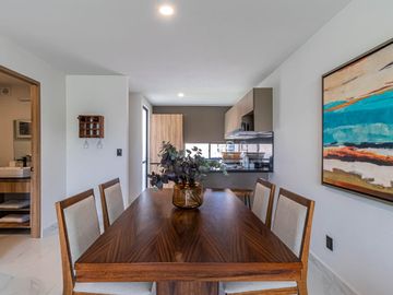 CASA EN VENTA EN CONDOMINIO, CON ALBERCA. UBICADA A 15 MINUTOS DE CUERNAVACA, MORELOS; MÉXICO.