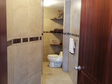 Casa en Venta de 327 Metros en el Sector Sauce, Tumbaco, Quito
