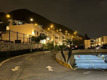 VENTA DE DEPARTAMENTO EN CONDOMINIO LAS COLINAS DEL PRADO, ALAMOS DE MONTERRICO US$129,000