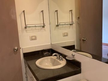 VENTA DE DEPARTAMENTO EN CONDOMINIO LAS COLINAS DEL PRADO, ALAMOS DE MONTERRICO US$129,000