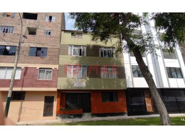 ¡Tu Nuevo Hogar En Urb. Apolo-La Victoria! Espaciosa Casa De 4 Pisos Con Vistas Excepcionales Y Ubicación Estratégica