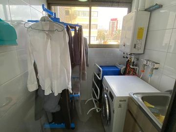 LINDO  DEPARTAMENTO 2D , 2B , A PASOS DE AV. LIBERTAD, SECTOR PONIENTE.