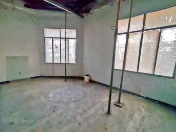 CASA/LOCAL EN VENTA UBICADA EN EL CENTRO DE BARRANCABERMEJA