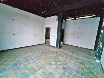 CASA/LOCAL EN VENTA UBICADA EN EL CENTRO DE BARRANCABERMEJA
