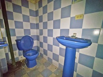 CASA/LOCAL EN VENTA UBICADA EN EL CENTRO DE BARRANCABERMEJA