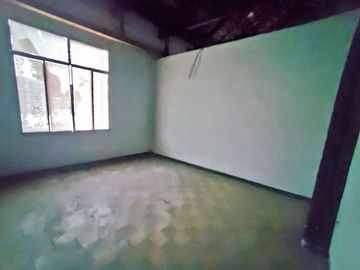 CASA/LOCAL EN VENTA UBICADA EN EL CENTRO DE BARRANCABERMEJA