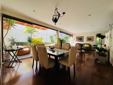 Linda y acogedora casa en condominio