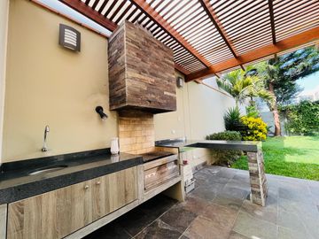 Linda y acogedora casa en condominio