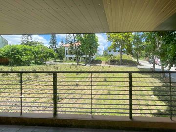 House and Lot for Sale in Tagaytay City at Windsor Heights Corner Lot