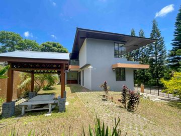 House and Lot for Sale in Tagaytay City at Windsor Heights Corner Lot