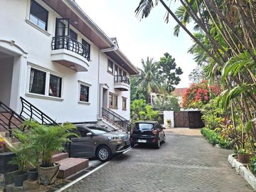 Jual Cepat Townhouse Luas 189 Kemang Utara