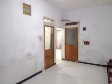 DIJUAL RUMAH KUTISARI INDAH BARAT SURABAYA DKT TENGGILIS BTH RENOVASI