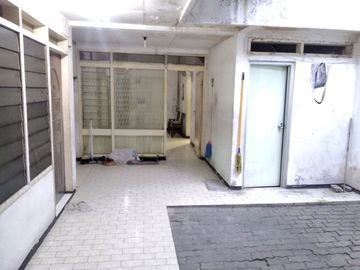 DIJUAL RUMAH KUTISARI INDAH BARAT SURABAYA DKT TENGGILIS BTH RENOVASI