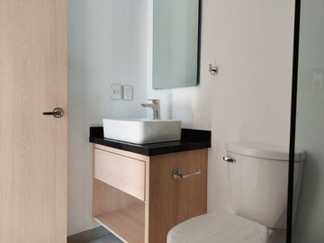 Casa de 3 Niveles en Lomas de Angelopolis