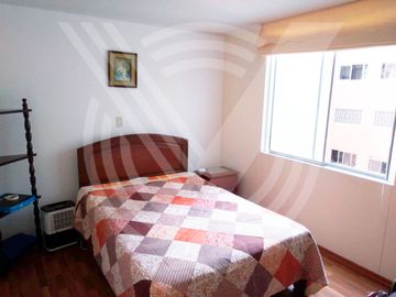 OPORTUNIDAD: SE VENDE FLAT DE 110 M2 EN SAN ISIDRO CON 1 COCHERA