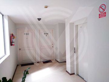 OPORTUNIDAD: SE VENDE FLAT DE 110 M2 EN SAN ISIDRO CON 1 COCHERA